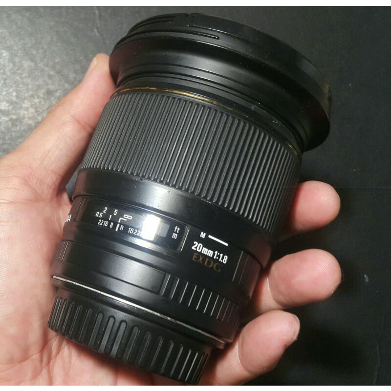 Lensa AF Sigma 20mm f1.8 Ex DG for Canon Eos DSLR Fullframe dan APSC