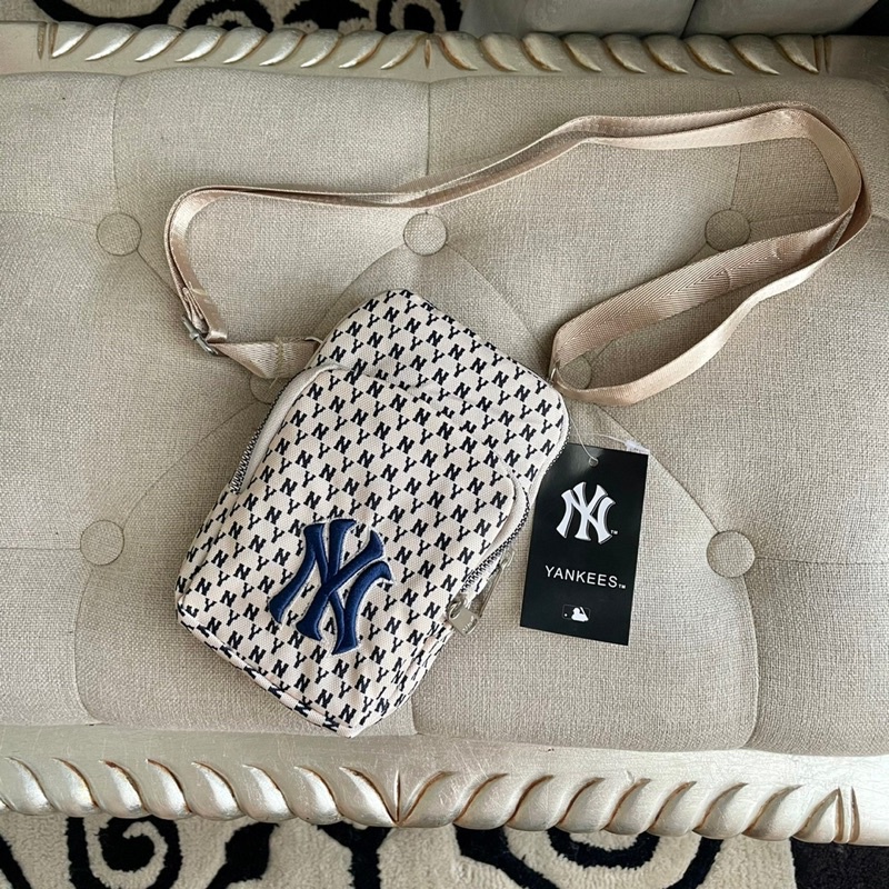 MLB NY MONOGRAM POCKET BAG / SHOULDER BAG / SLING BAG / TAS MLB