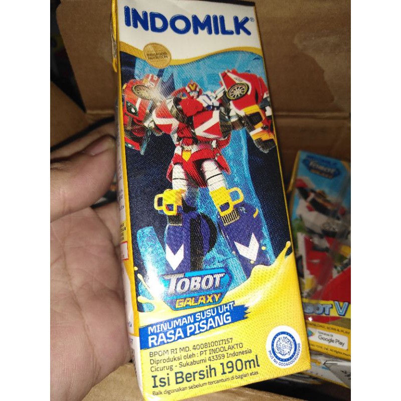 Indomilk UHT Banana GAMBAR TOBOT Susu UHT Rasa pisang 190 Ml.
