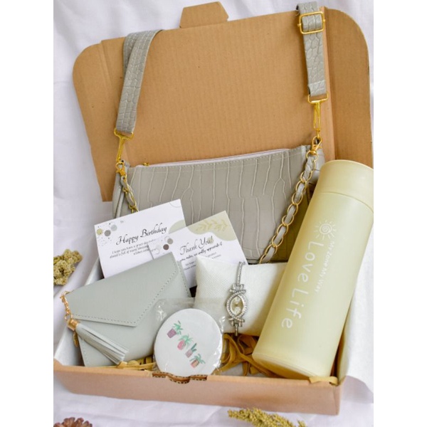 [Paket Uhuy Grey] Hampers Giftbox Kado Ulang Tahun Cewek Kado Pernikahan