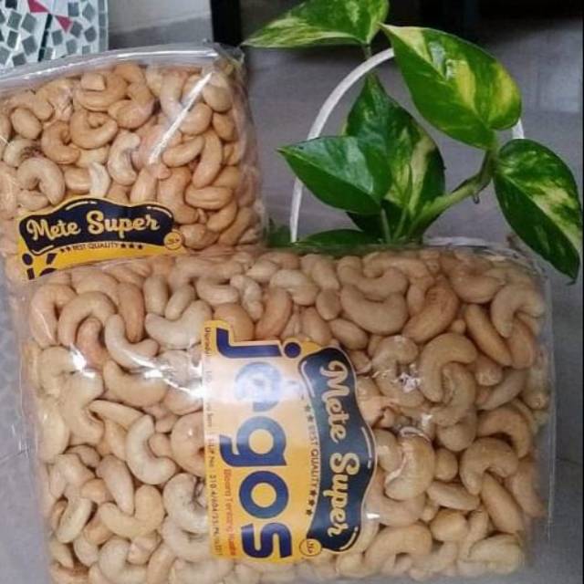 

Kacang mete super JEGOS 1 kg