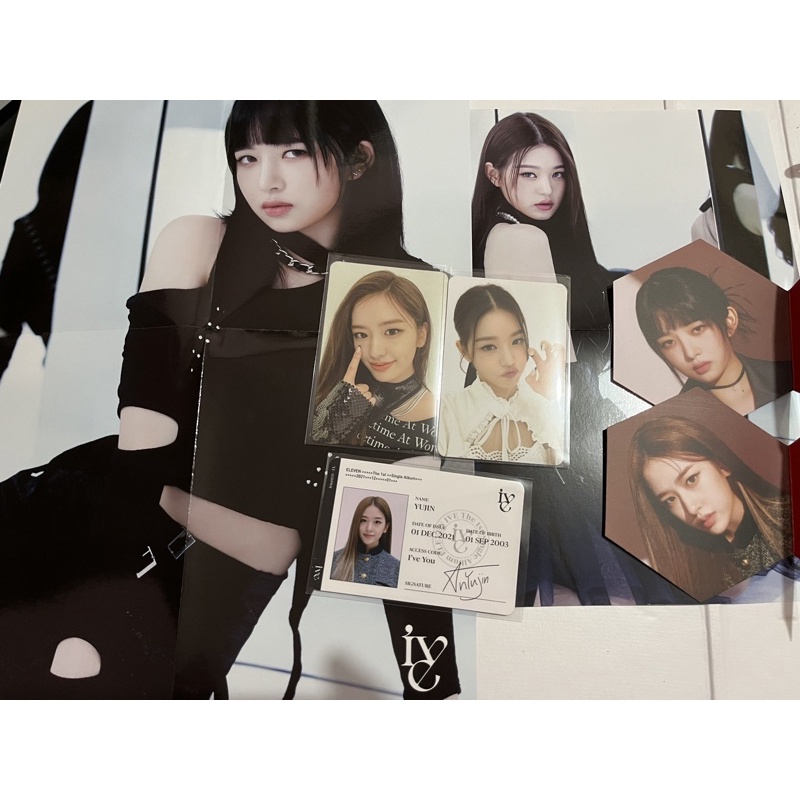 IVE Eleven Yujin Black Wonyoung Red Photocard Message Card Folded Poster
