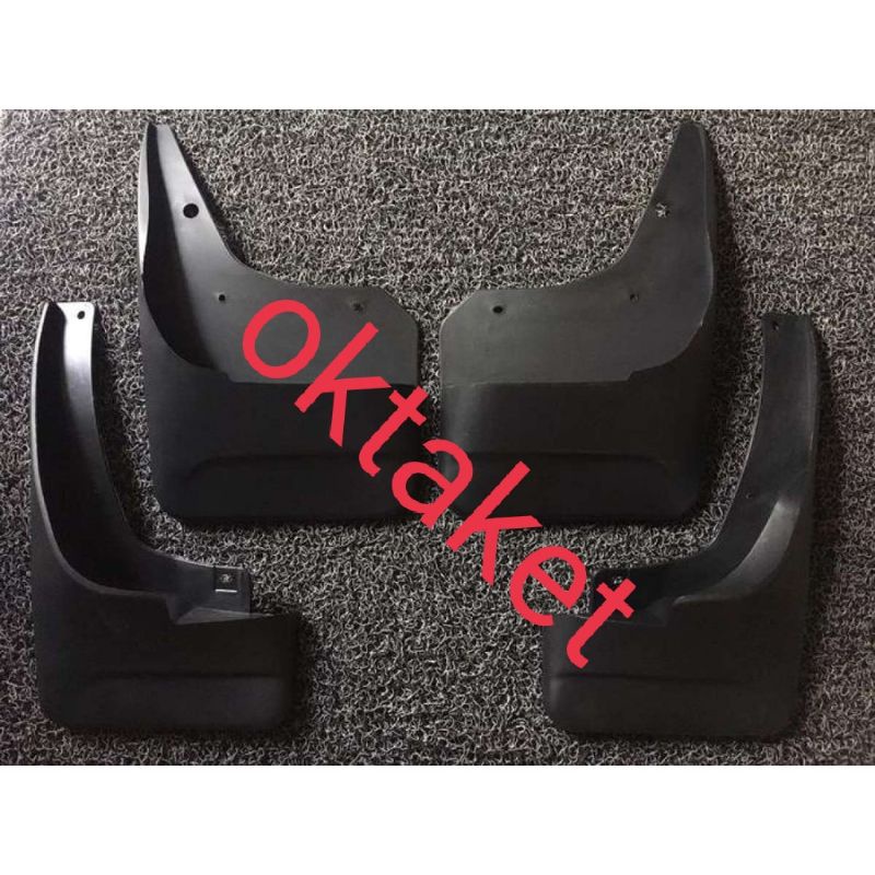 mudguard / karpet lumpur Grand innova 2009-2015