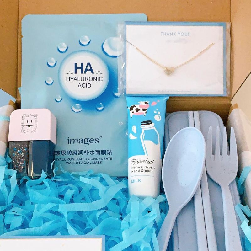 

Gift Box Blue A: Kado Ulang Tahun, Selamat, Terima kasih, Lagi mikirin kamu
