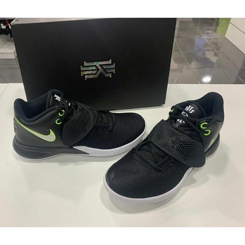kyrie 3 flytrap black