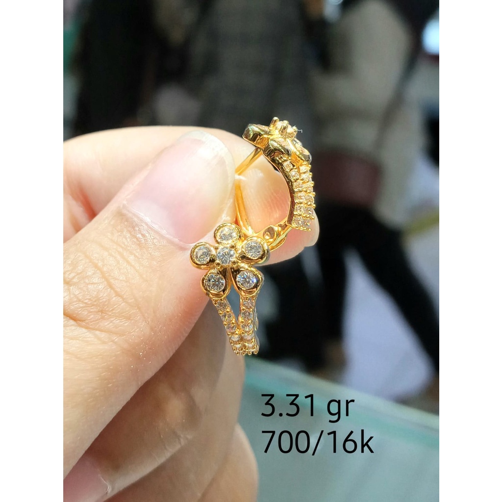 Anting Emas Jepit Fashion Bunga Zircon Kadar 70% 3.31 Gram