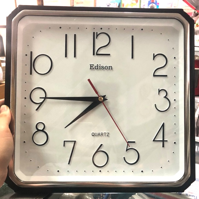 Jam dinding Edison kotak