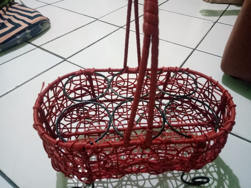 Tempat Akua Gelas Dari Rotan Isi 6 Cup - Tempat Air Mineral Bahan Rotan 6 Lubang - Tempat Aqua Mini