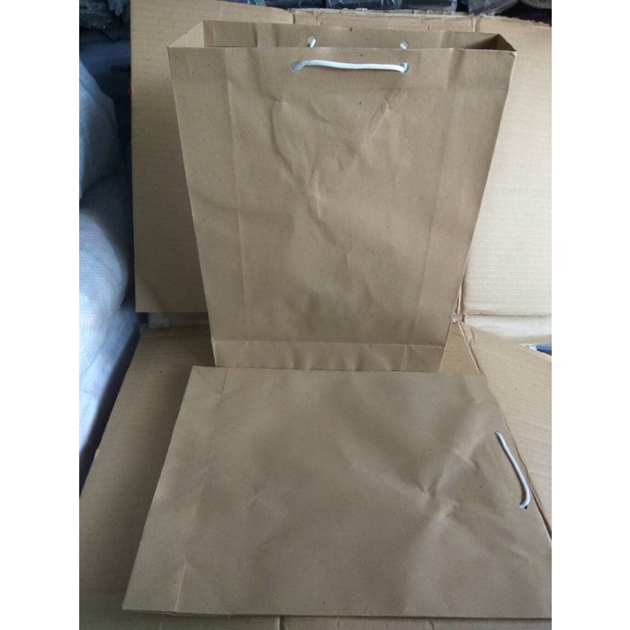 

BISA BAYAR DITEMPAT PaperBag Polos Besar / Tas Kertas / Kantong Kertas Ukuran 26x34x9 TERLARIS