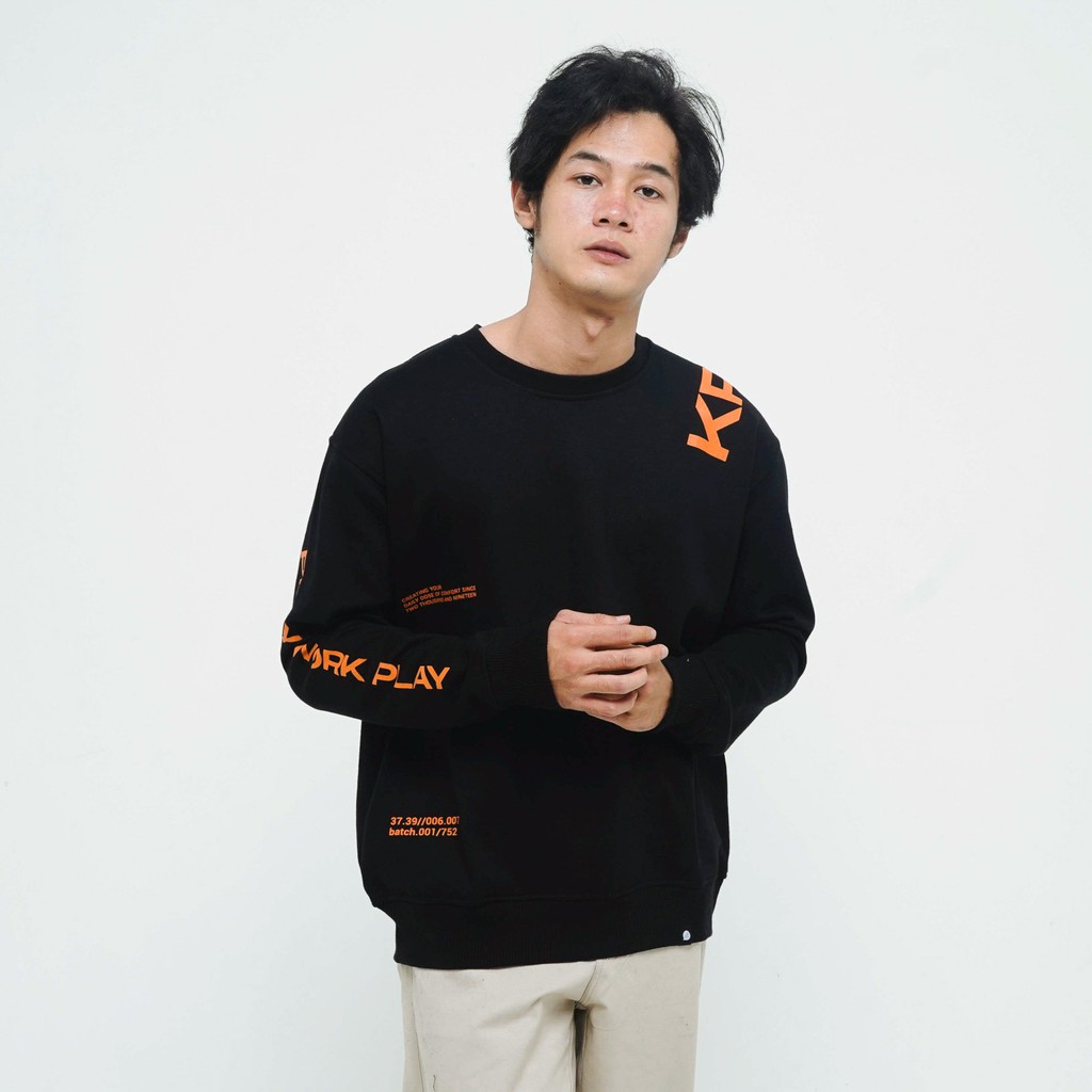 Karibatur Crewneck Crossover Hitam