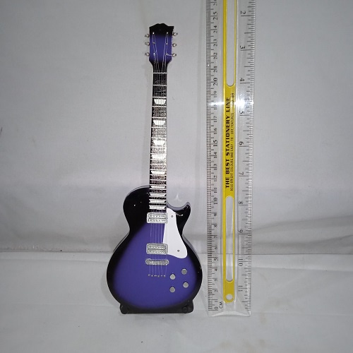 Miniatur Gitar Elektrik Model Lespaul/Ibanez Bahan Kayu Free Dudukan/Stand Holder Tinggi Gitar 25 cm Warna Bisa Pilih