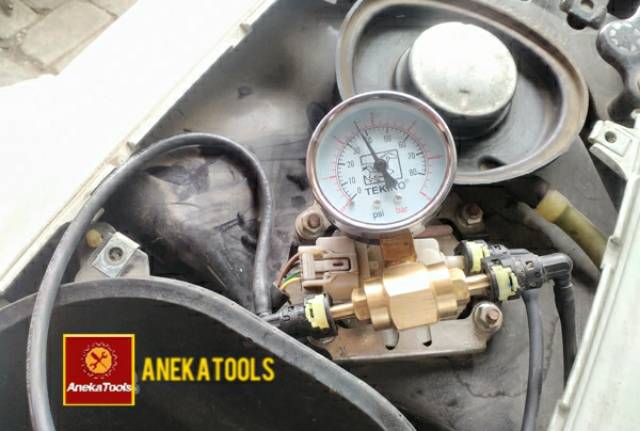 ALAT UKUR TEKANAN BAHAN BAKAR MOTOR INJEKSI TEKIRO