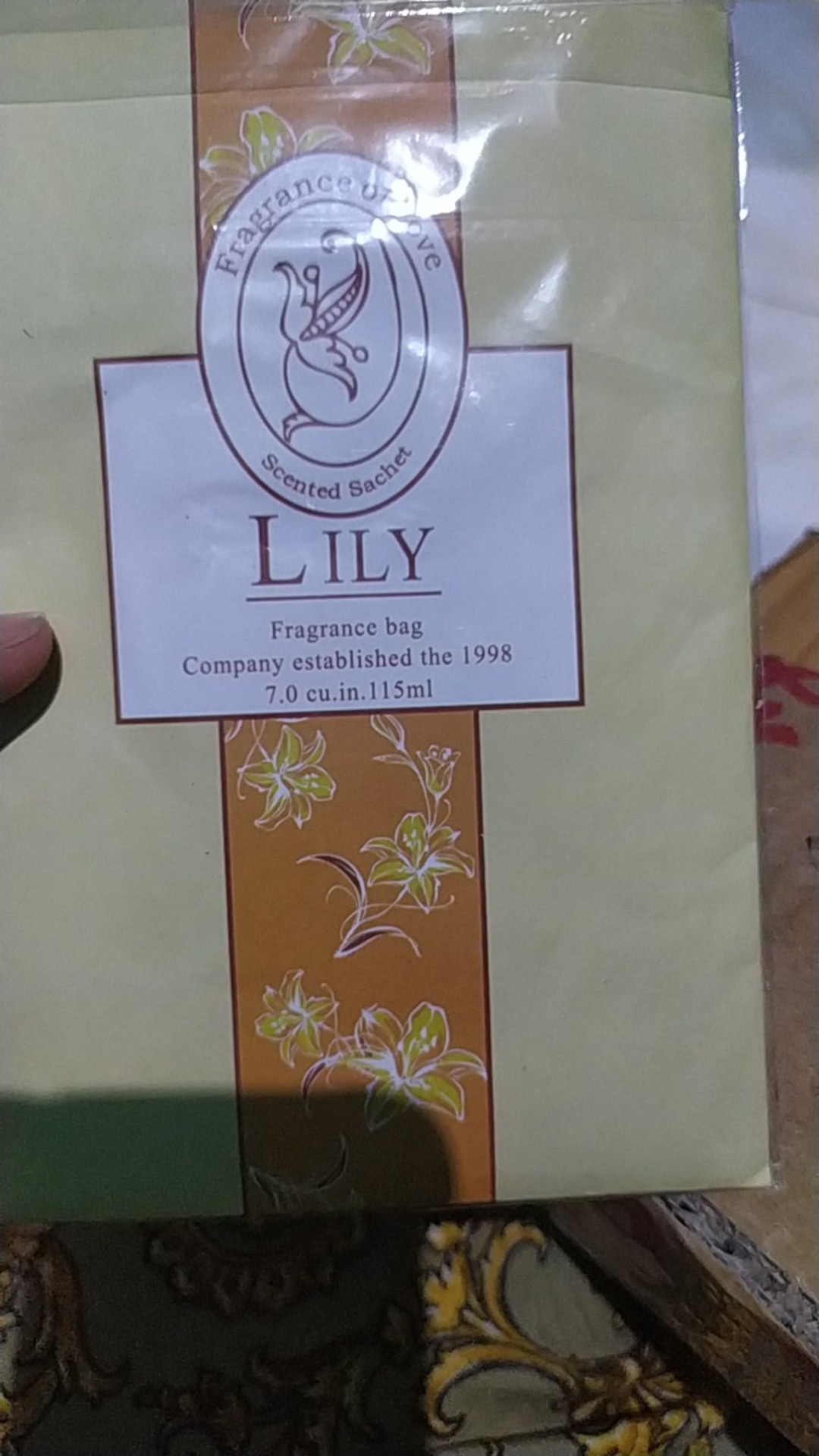 Pengharum Ruangan / Pewangi Gantung Lemari Laci / Parfum