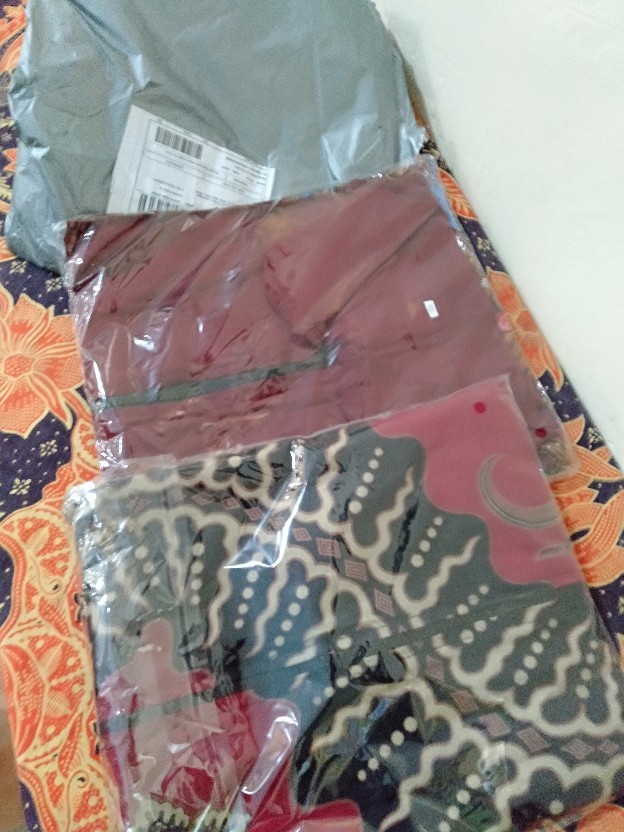 Batik Atasan Wanita - Blus - Batik Muslim Wanita - Batik Moderen - Batik Siwel - Bbsc