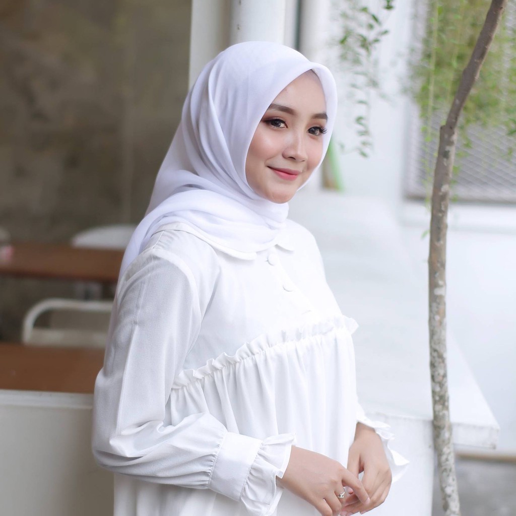 [𝐂𝐫𝐨𝐜𝐮𝐬] Jilbab Bella Square / Hijab/ segiempat/ kerudung-Bela - WHITE BW