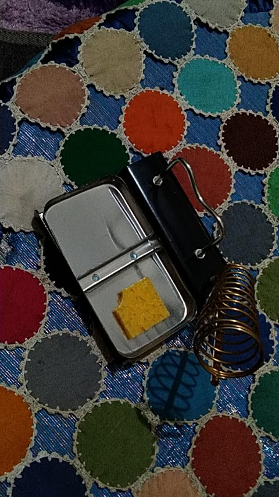 Dudukan Solder Kotak / Soldering Stand