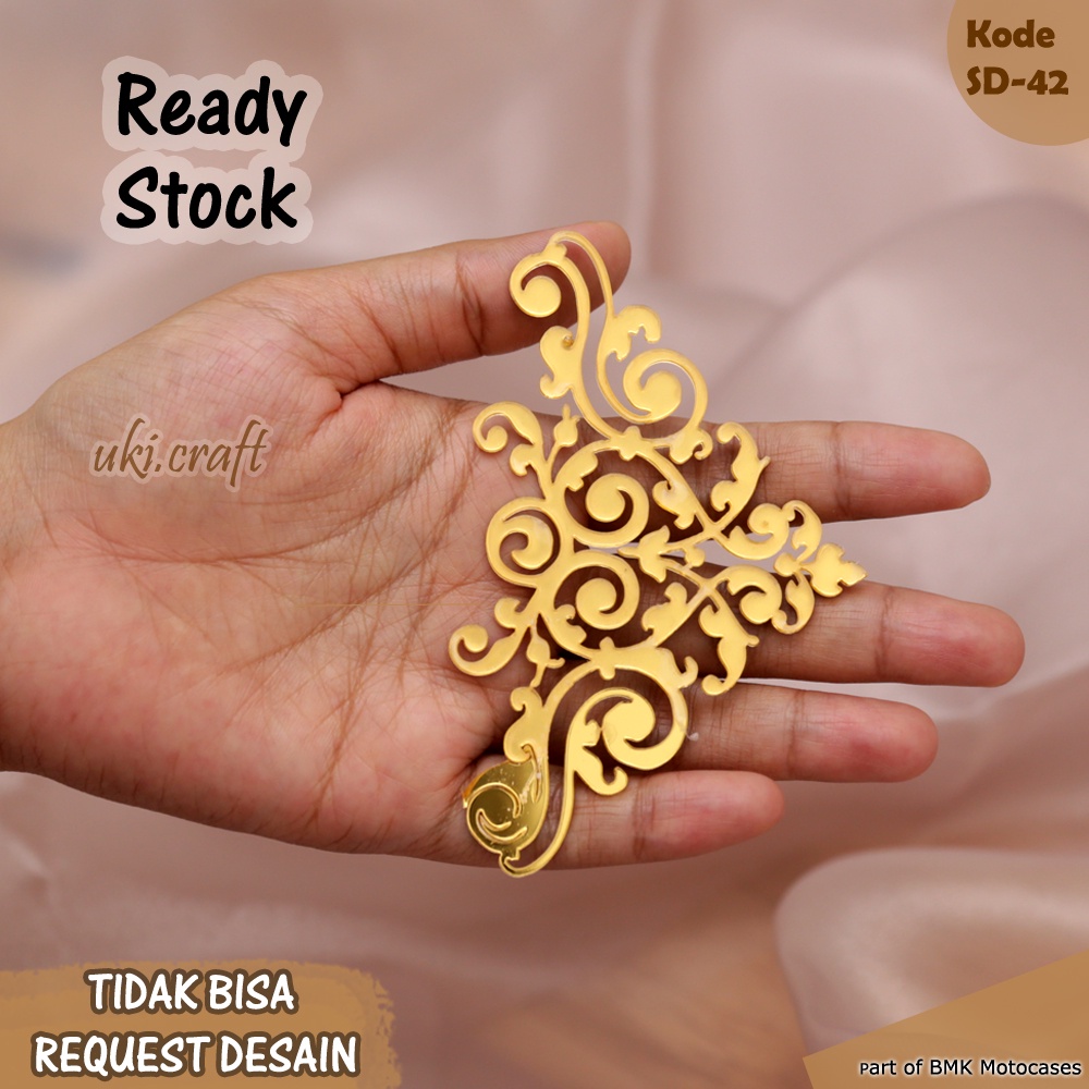 Sudut Siku Hantaran Mahar Akrilik Mirror Gold Cermin Emas Sudut Siku Hantaran Akrilik