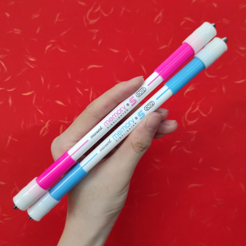 Pen spinning Memory S mod with airfit tip & dr.grip grip