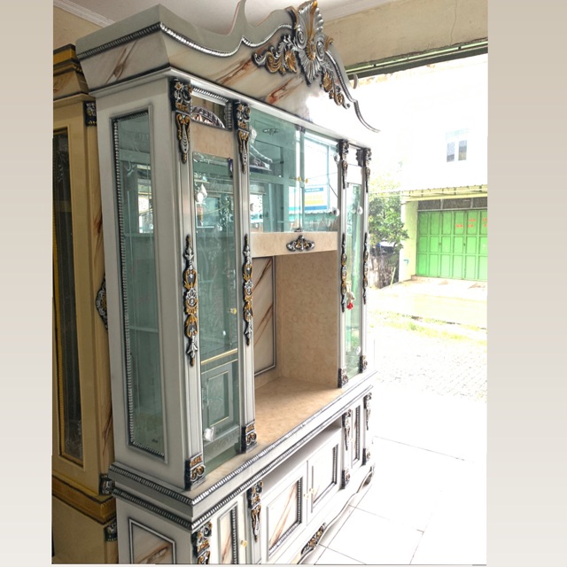 bupet tv 32 inc maksimal / bupet tv kaca resin cristal