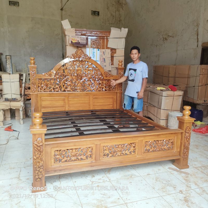 dipan ukiran kayu jati mebel Jepara