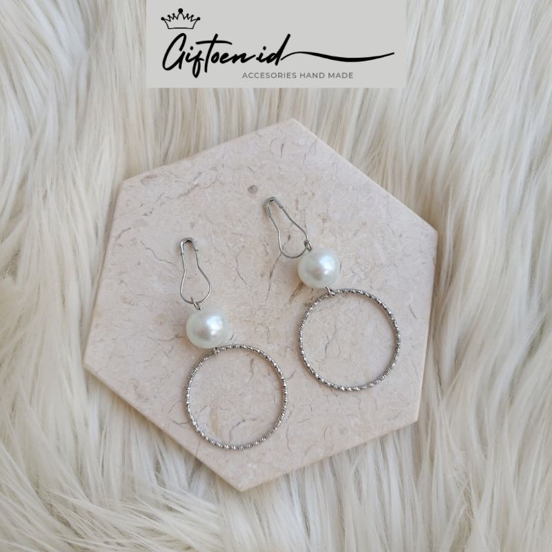 Anting Hijab Bulat Lucu Mutiara