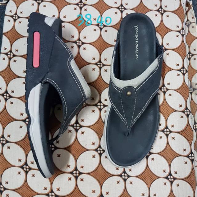 Sandal wanita antep by Yongki Komaladi