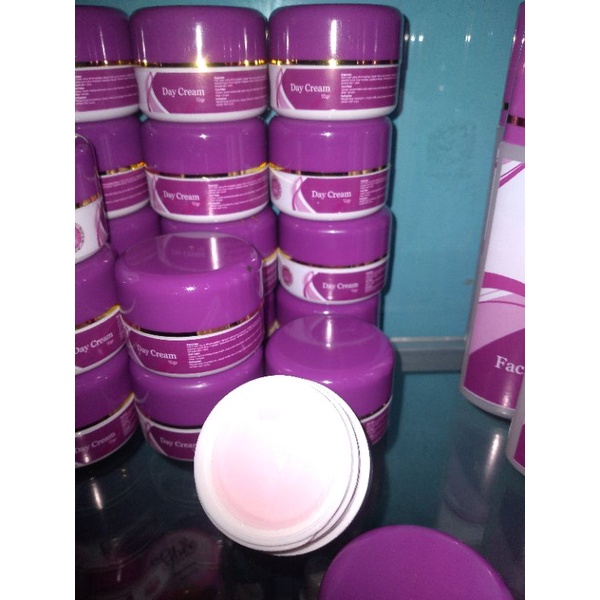 Day cream RL beauty /skincare farmasi