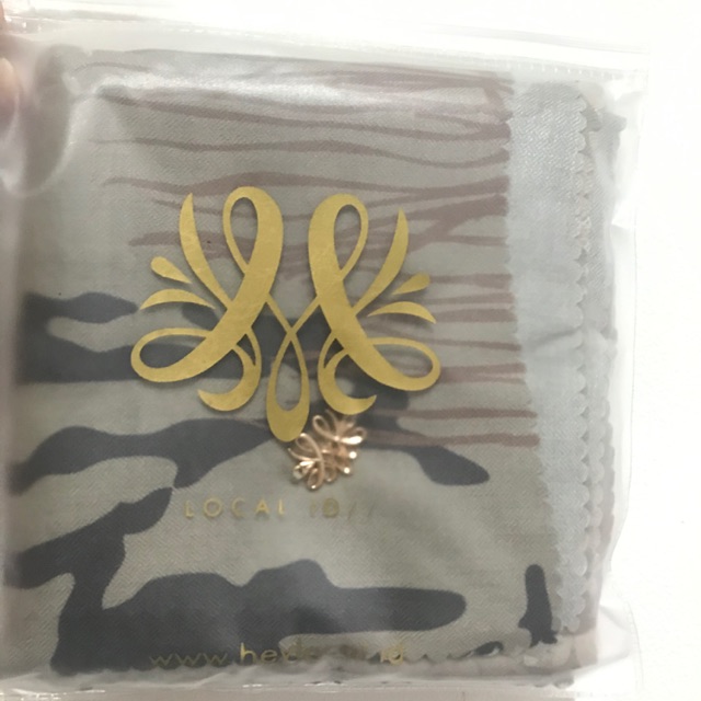 Teona scarf by Local.id