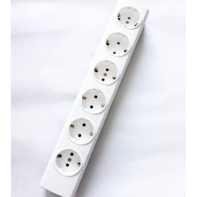 stop kontak broco arde 6 lubang 15360/multiple portable 6 sockets outlet broco with earth 15360