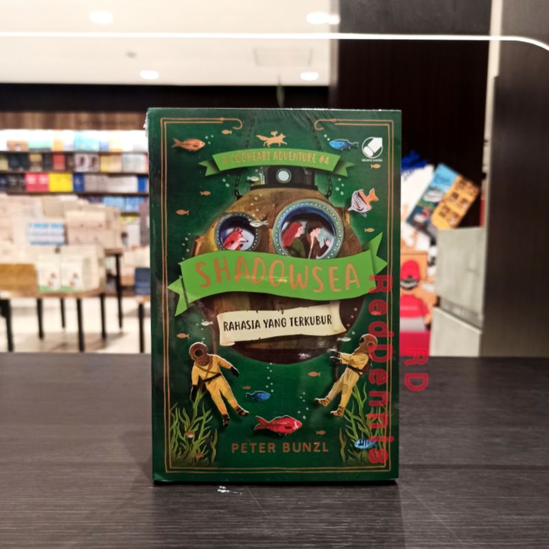 Novel Seri A Cogheart Adventure #4: Shadowsea - Peter Bunzl