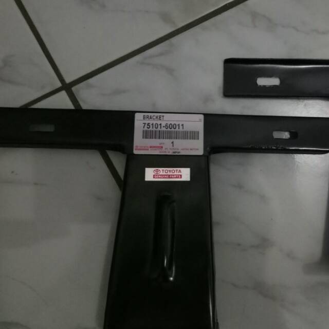 Dudukan plat nomor depan toyota hardtop/2F original