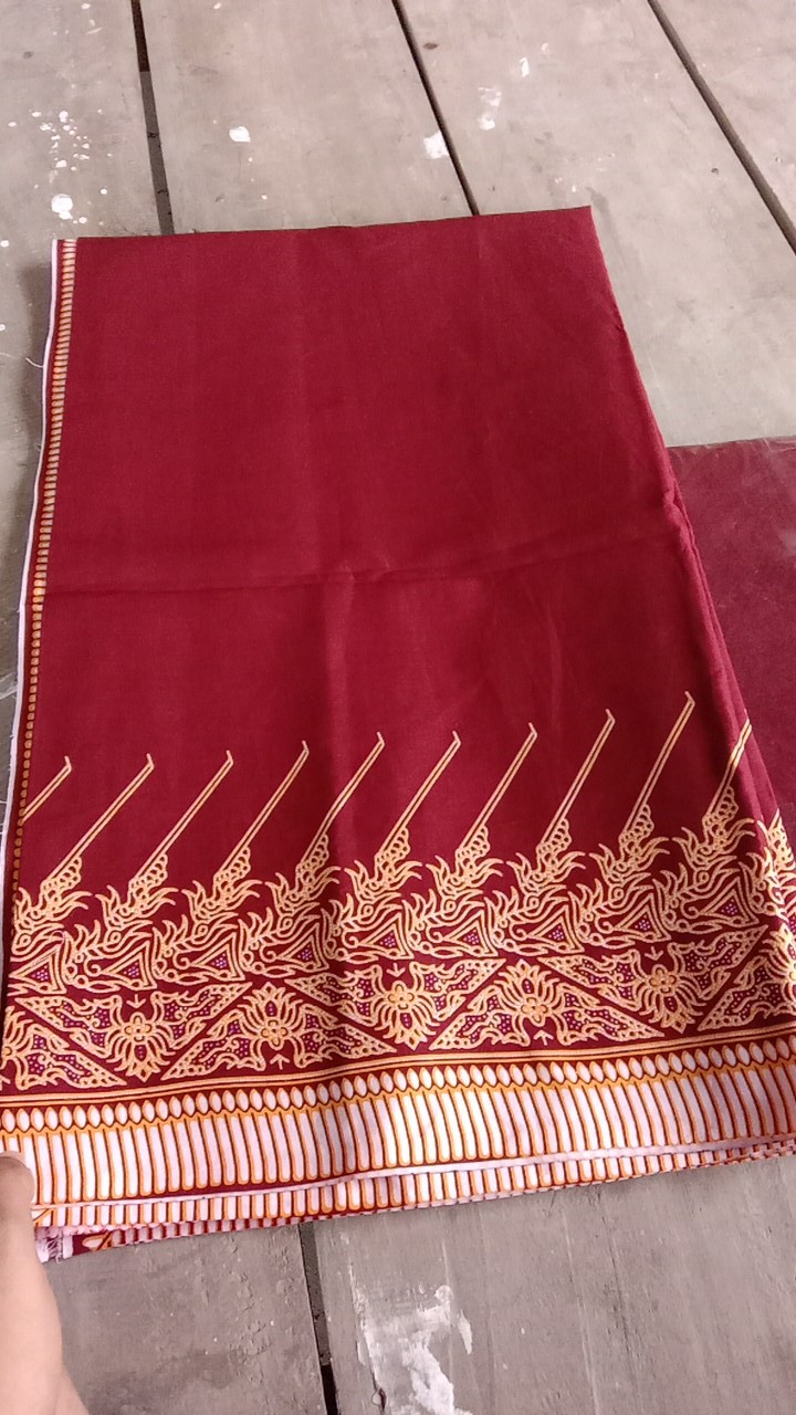 Kain Batik Solo Motif Parang Modang Warna Maroon