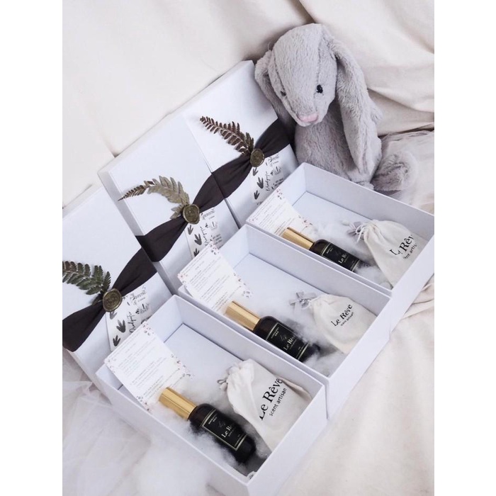 Linen Spray & Wax Sachet Hampers Best Seller