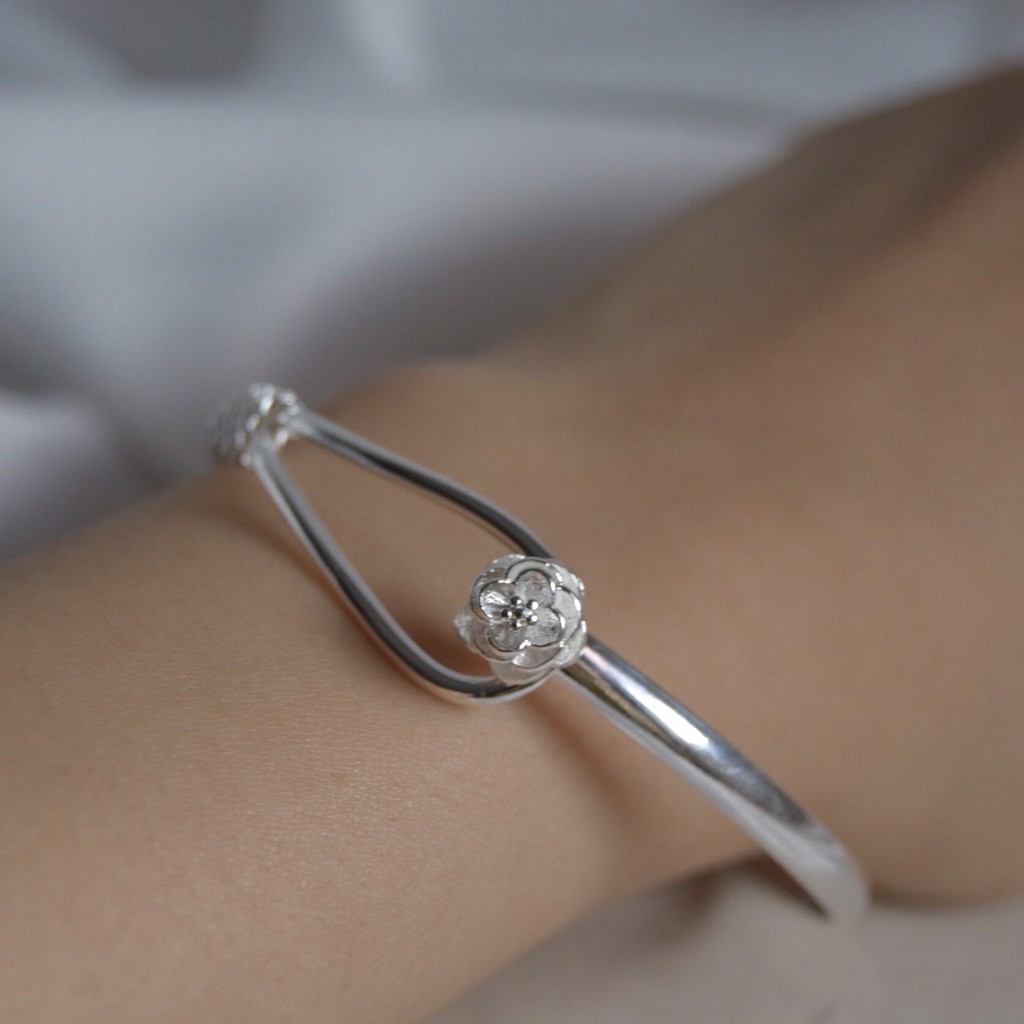 Flower Bangle Bracelet / Gelang Titanium / Gelang Wanita / Gelang Anti Karat