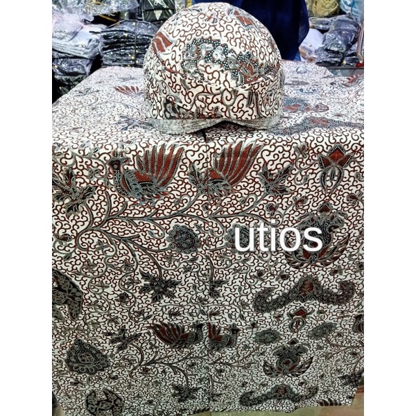 JARIK PRADA SEPASANG MOTIF WAHYU TEMURUN + BLANGKON