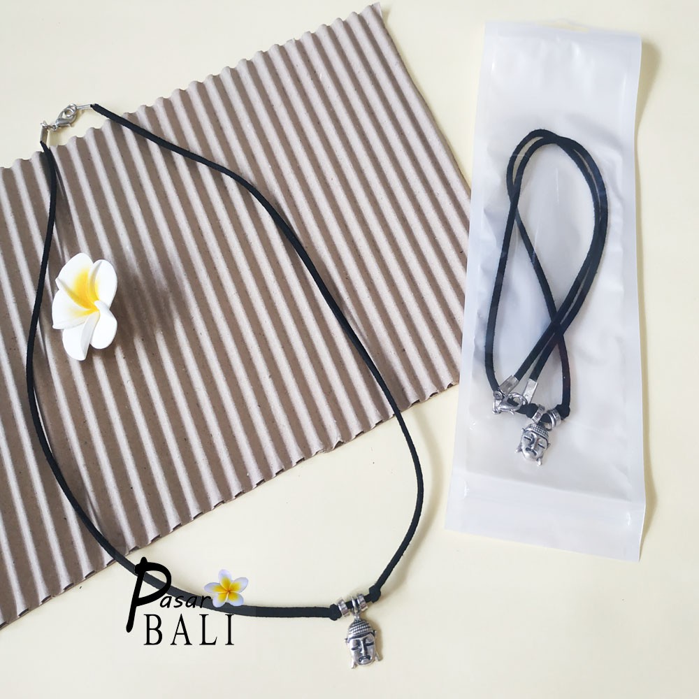 Kalung Bandul Etnik Tali Hitam