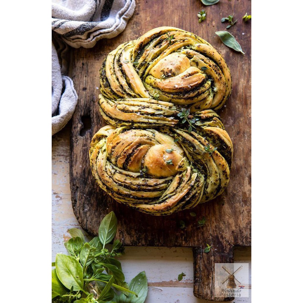 

Promo Swirled Italian Garlic Herb Bread