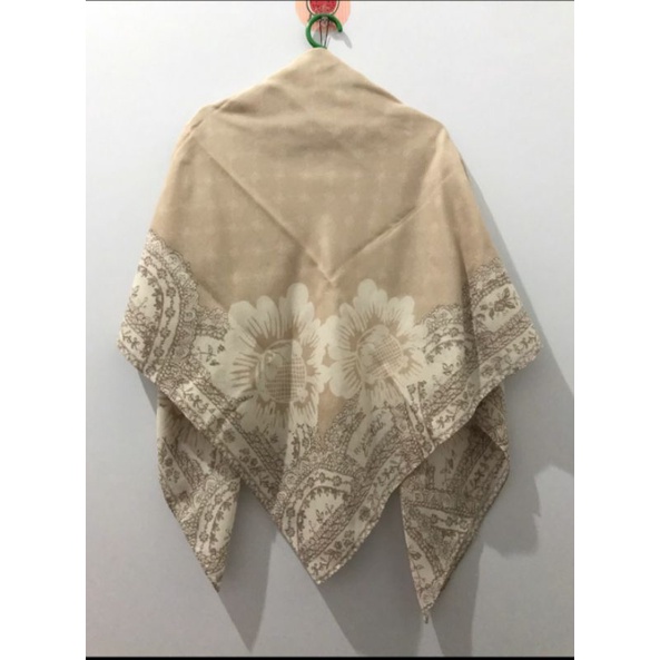 PRELOVED RIAMIRANDA SCARF