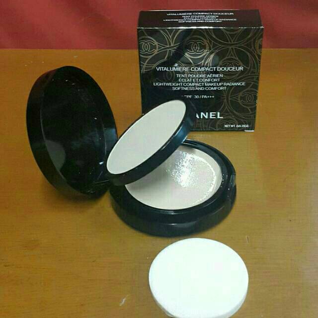 Bedak Chanel 2 in 1