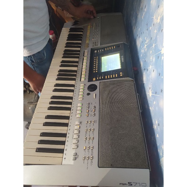 Yamaha PSR s710