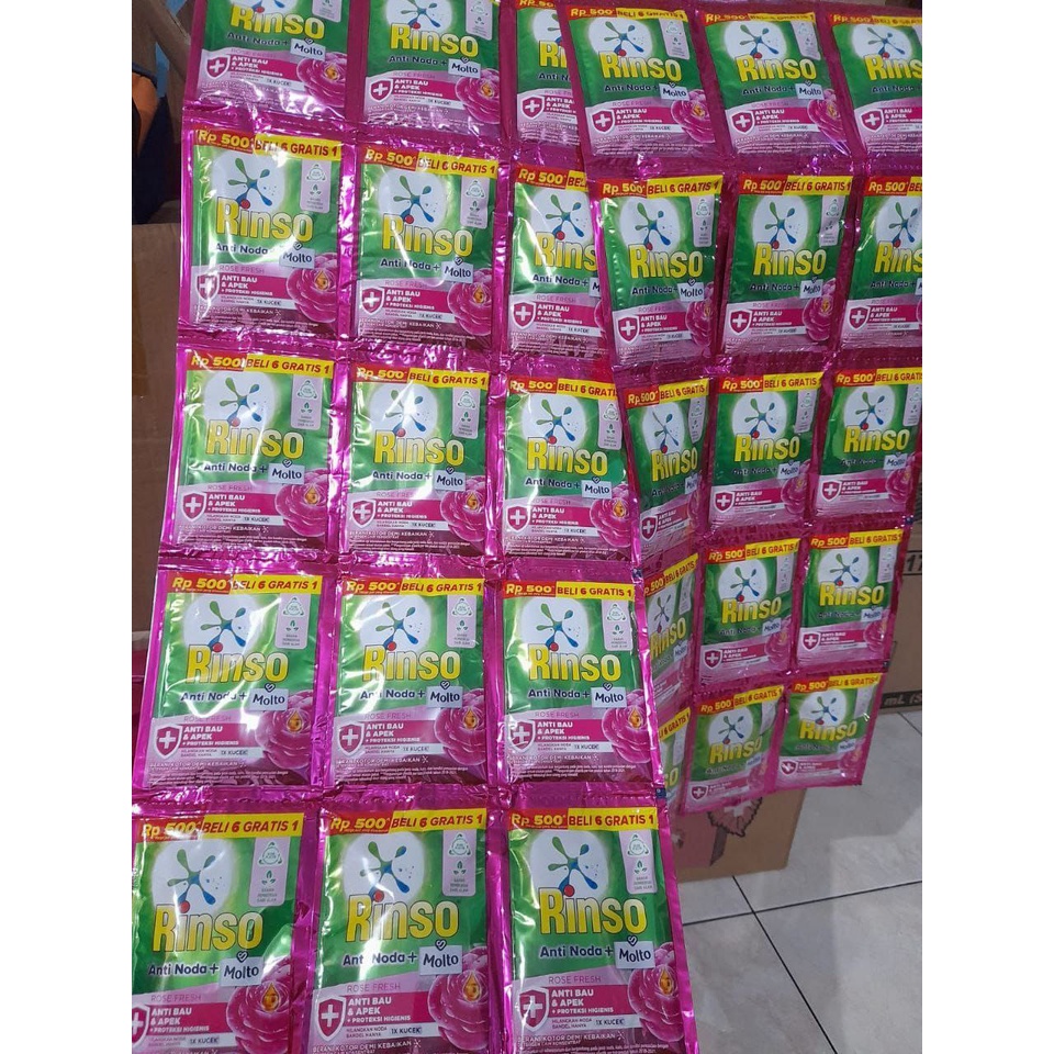 Rinso Molto Detergen Cair 20ML 42 PCS