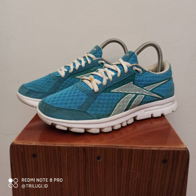 Sepatu Wanita Sepatu Pria Sepatu Reebok Running Shoes second original mulus cuma butuh cuci