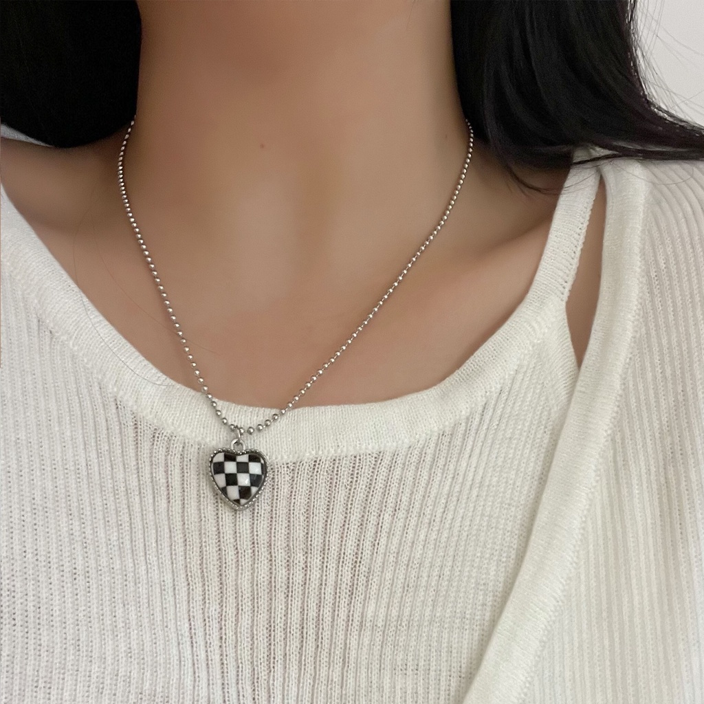 Kalung Rantai Choker Dengan Liontin Hati Warna-Warni Untuk Wanita