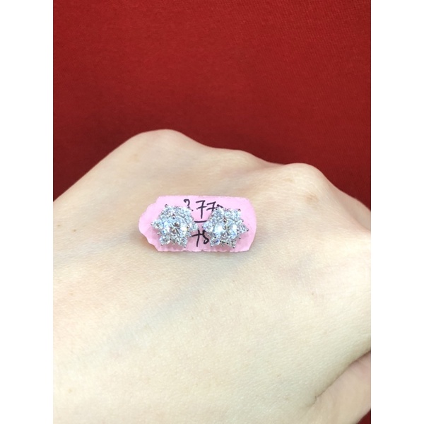 Anting tusuk/ giwang/ subang diamond look emas asli 750