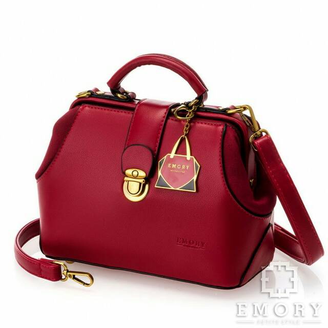 Tas Selempang Emory Festine.
Series  01EMO1509. Tas Original Brand Tas Fashion Tas Batam