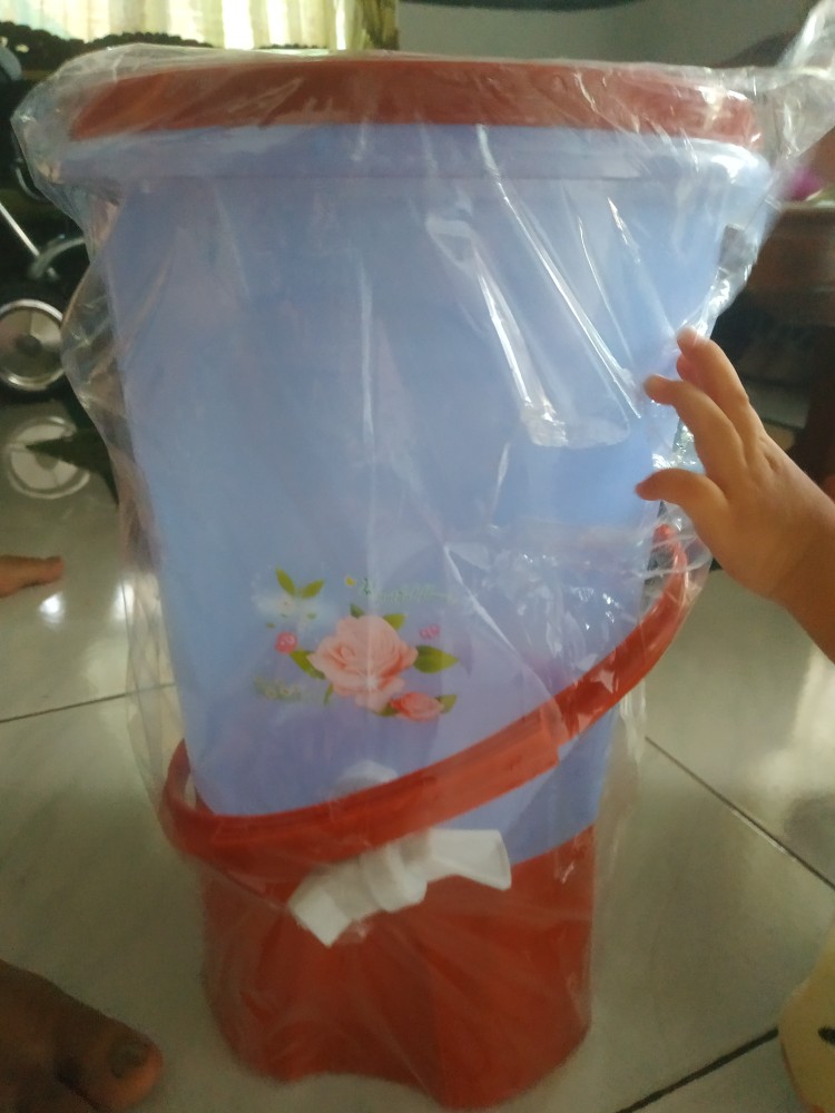 Tempat Air 8 Liter Mpw