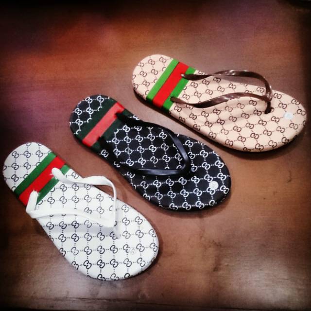 Sendal jepit gucci