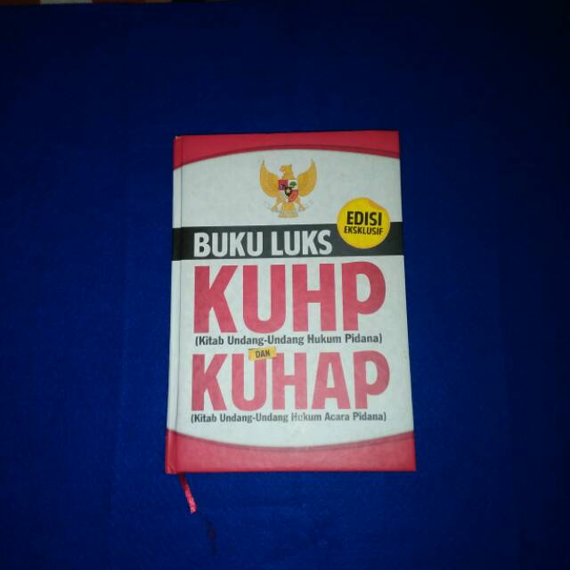 Buku KUHP Dan KUHAP