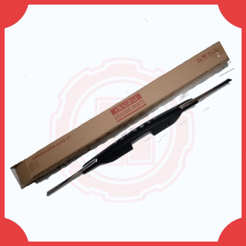 GARNISH LICENCE PLATE ISUZU PANTHER KAPSUL LM-LV-LS ORIGINAL ISUZU (CROME)