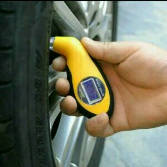 Alat ukur tekanan ban digital, alat ukur tekanan angin